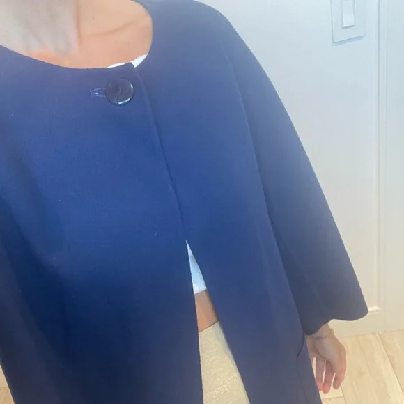 St. John One Button Overcoat - Picture 4 of 16